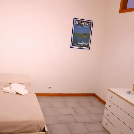 La Torre Guest House Acireale Exterior photo